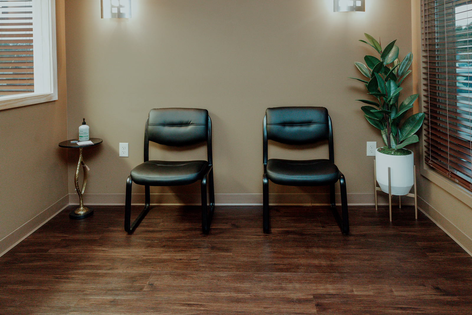 Elite Walkin Clinic Interior